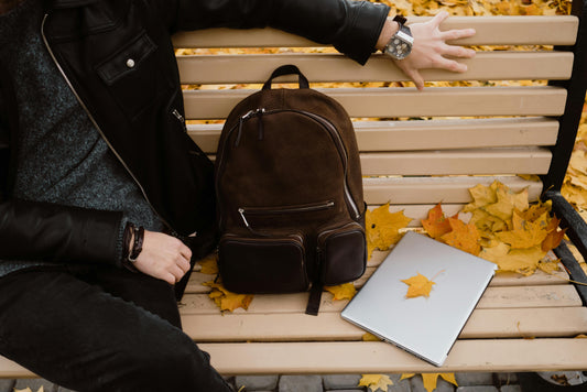 Leaves and Leads: Seasonal Email Campaign Ideas For This Fall