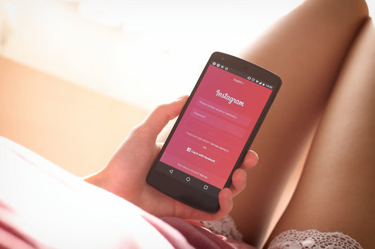 From Scroll to Sale: How to Win with Instagram Ads